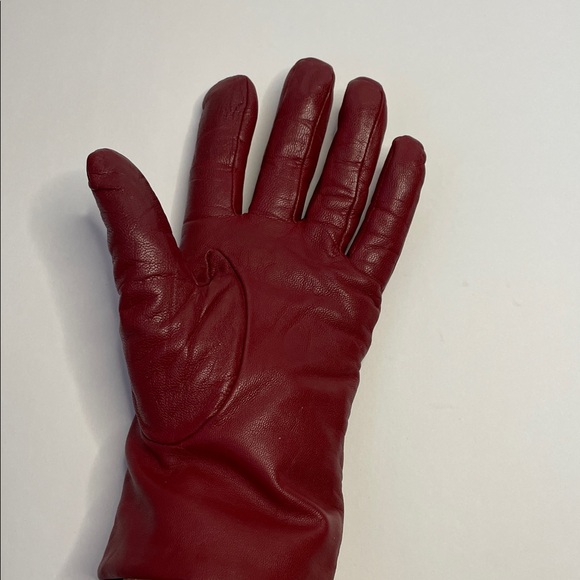 Vintage Elegant Women’s Burgundy Leather Gloves - Picture 3 of 4